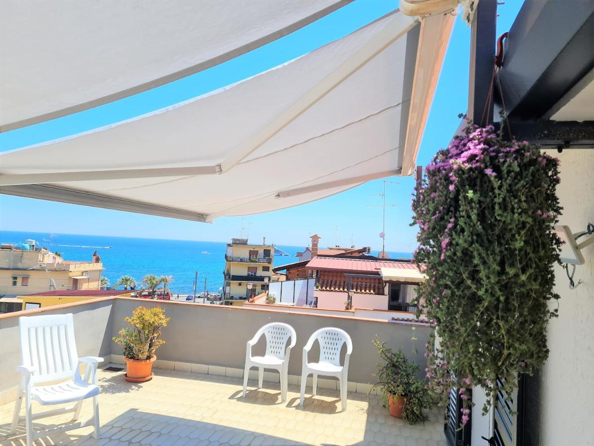 Suite Home Panorama Giardini-Naxos Exterior foto